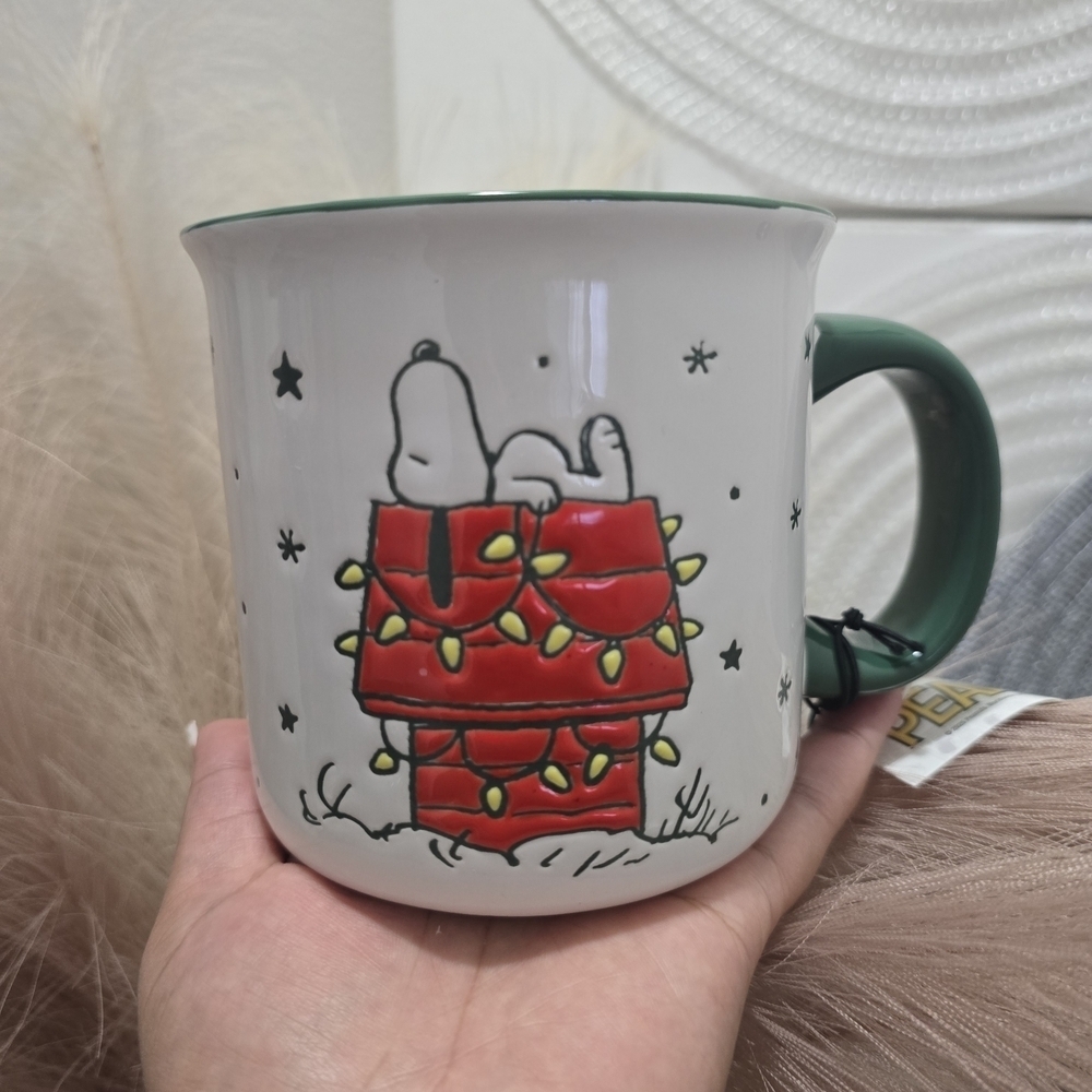 Peanuts Mug with Green Handle and Star Accents - Picture 7 of 7
